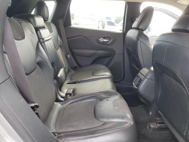 1C4PJMBS7FW776102 - 2015 JEEP CHEROKEE TRAILHAWK SILVER photo 11