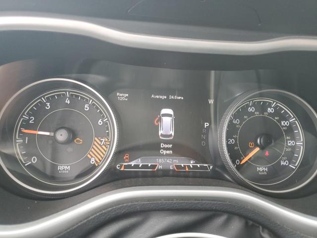 1C4PJMBS7FW776102 - 2015 JEEP CHEROKEE TRAILHAWK SILVER photo 9