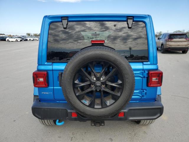 1C4JJXP66NW275039 - 2022 JEEP WRANGLER U SAHARA 4XE BLUE photo 6