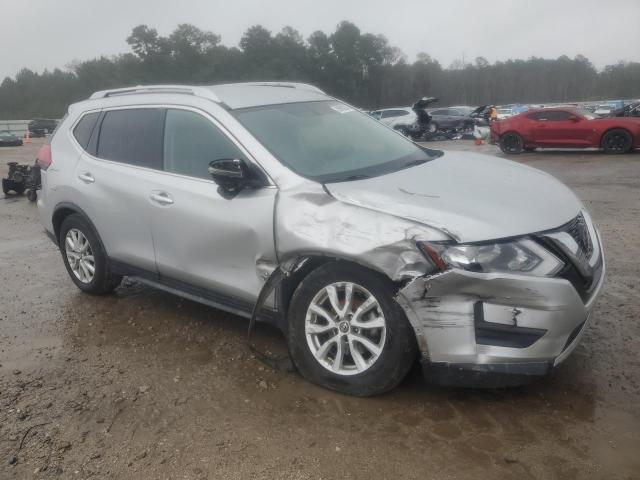 JN8AT2MTXJW487934 - 2018 NISSAN ROGUE S ვერცხლისფერი ფოტო 4