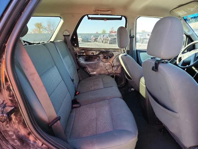 1FMYU93105KB49578 - 2005 FORD ESCAPE XLT BLACK photo 10