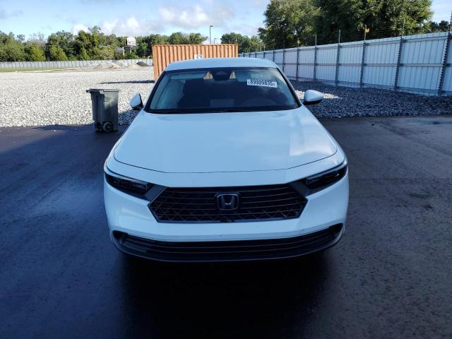 1HGCY1F26PA030498 - 2023 HONDA ACCORD LX 白色 照片 5