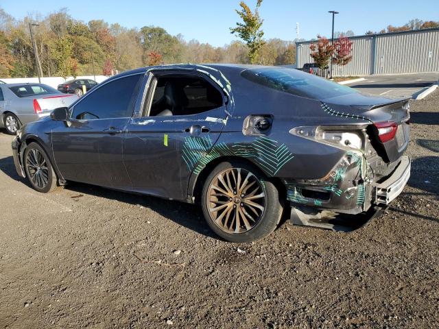 4T1B11HK6JU040736 - 2018 TOYOTA CAMRY L GRAY photo 2