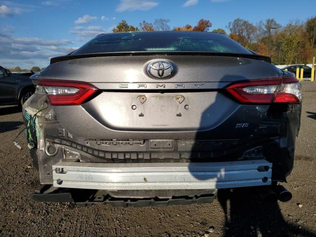 4T1B11HK6JU040736 - 2018 TOYOTA CAMRY L GRAY photo 6