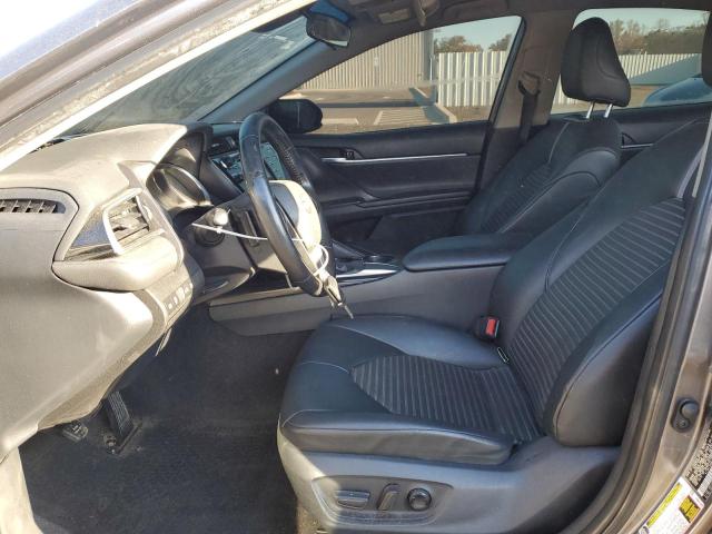 4T1B11HK6JU040736 - 2018 TOYOTA CAMRY L GRAY photo 7