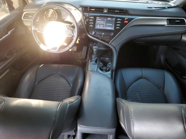 4T1B11HK6JU040736 - 2018 TOYOTA CAMRY L GRAY photo 8