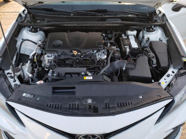 4T1C11AK0NU069640 - 2022 TOYOTA CAMRY LE WHITE photo 11