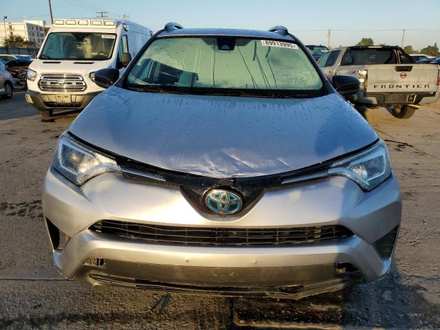 2T3ZFREV5HW372357 - 2017 TOYOTA RAV4 LE ვერცხლისფერი ფოტო 5