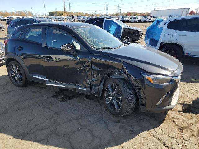 JM1DKDD7XJ0321765 - 2018 MAZDA CX-3 GRAND TOURING BLACK photo 4