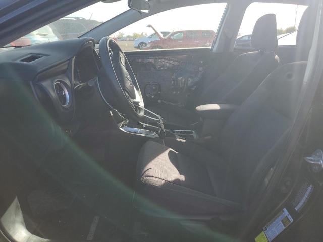 5YFBURHE6JP793216 - 2018 TOYOTA COROLLA L Қара фото 7