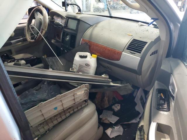 2A8HR54P18R658384 - 2008 CHRYSLER TOWN & COU TOURING Silber Foto 8