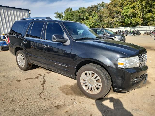 5LMJJ2H57DEL04991 - 2013 LINCOLN NAVIGATOR BLACK photo 4