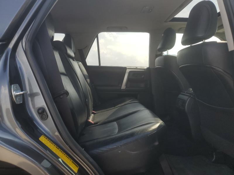 JTEZU5JR0D5047197 - 2013 TOYOTA 4RUNNER SR5 GRAY photo 11