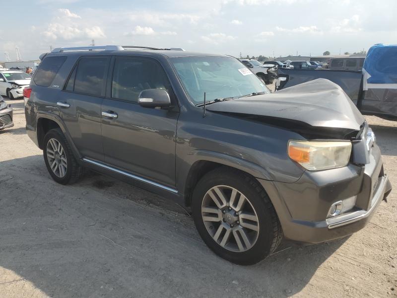 JTEZU5JR0D5047197 - 2013 TOYOTA 4RUNNER SR5 GRAY photo 4