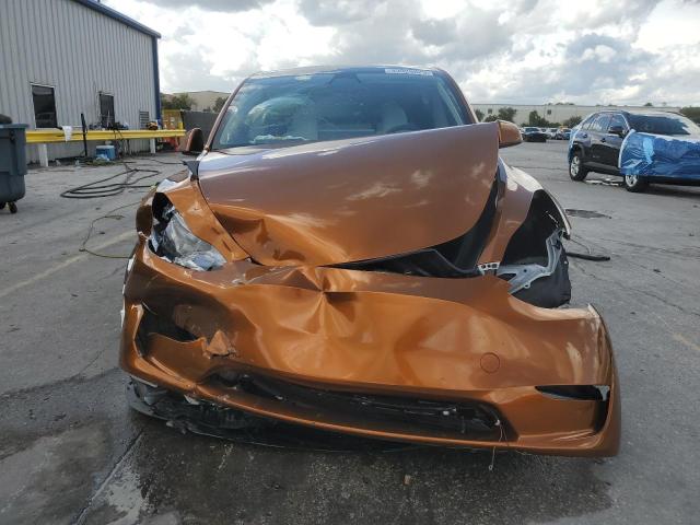 7SAYGDEF4NF529899 - 2022 TESLA MODEL Y Orange Foto 5