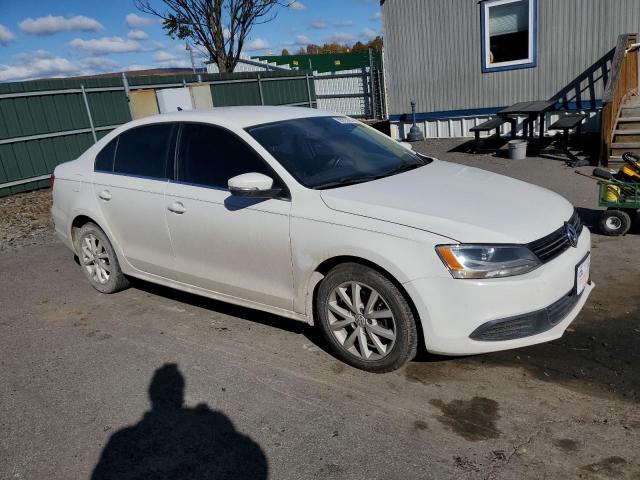 3VWDP7AJ6DM254387 - 2013 VOLKSWAGEN JETTA SE WHITE photo 4