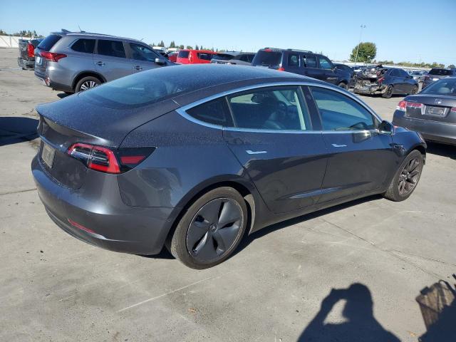 5YJ3E1EA8KF400432 - 2019 TESLA MODEL 3 GRAY photo 3