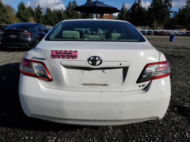 4T4BF3EK2BR172997 - 2011 TOYOTA CAMRY BASE Білий фото 6