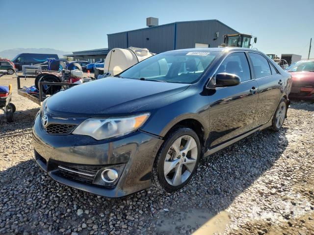 2014 TOYOTA CAMRY SE, 