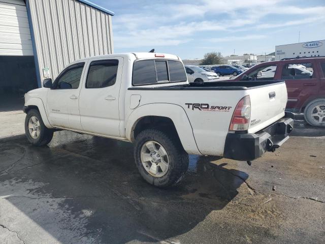 3TMLU4EN9FM196670 - 2015 TOYOTA TACOMA DOUBLE CAB WHITE photo 2
