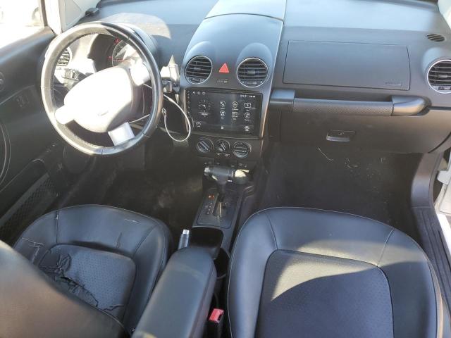 3VWRW3AG2AM015792 - 2010 VOLKSWAGEN NEW BEETLE 白色 照片 8