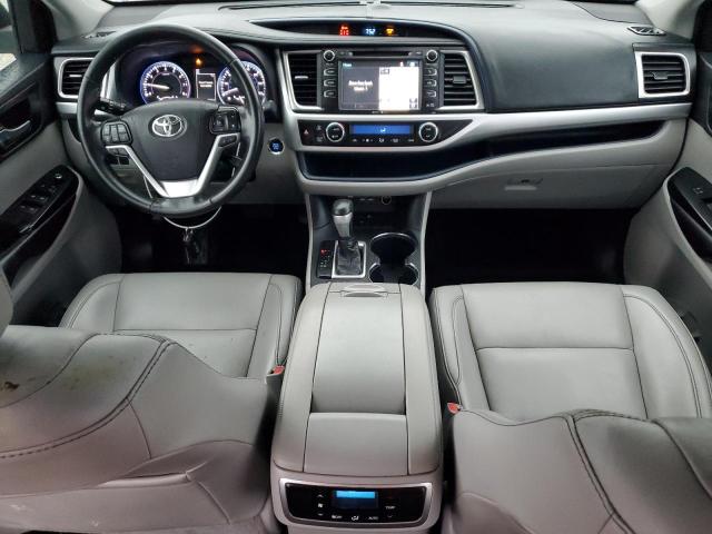 5TDKZRFH0KS573593 - 2019 TOYOTA HIGHLANDER SE SILVER photo 8