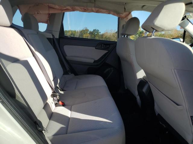 JF2SJADC2GH489207 - 2016 SUBARU FORESTER 2.5I PREMIUM Weiß Foto 11