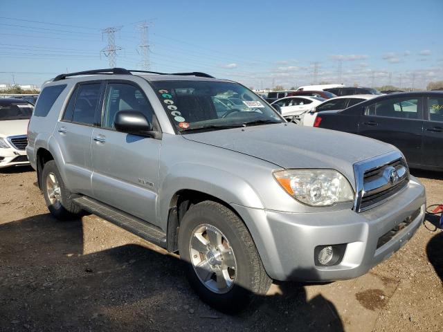 JTEBU14R868053725 - 2006 TOYOTA 4RUNNER SR5 GRAY photo 4