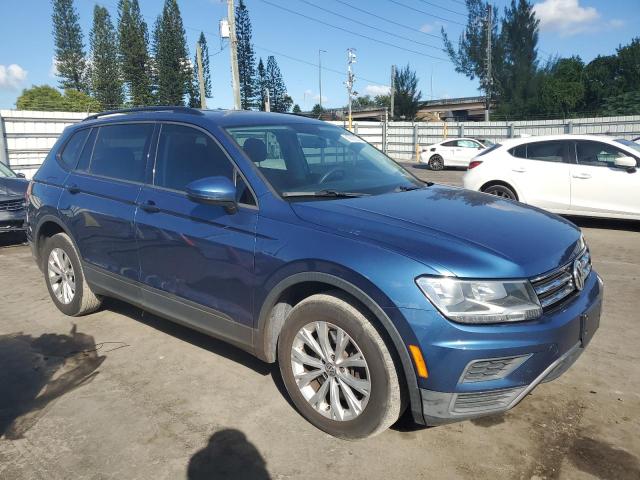 3VV0B7AX2KM042198 - 2019 VOLKSWAGEN TIGUAN S BLUE photo 4