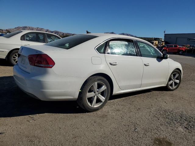 1VWBP7A34DC130466 - 2013 VOLKSWAGEN PASSAT SE თეთრი ფოტო 3