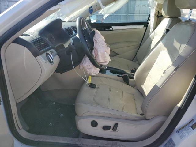 1VWBP7A34DC130466 - 2013 VOLKSWAGEN PASSAT SE თეთრი ფოტო 7