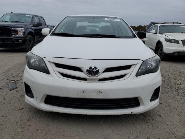JTDBU4EE3B9150272 - 2011 TOYOTA COROLLA BASE თეთრი ფოტო 5