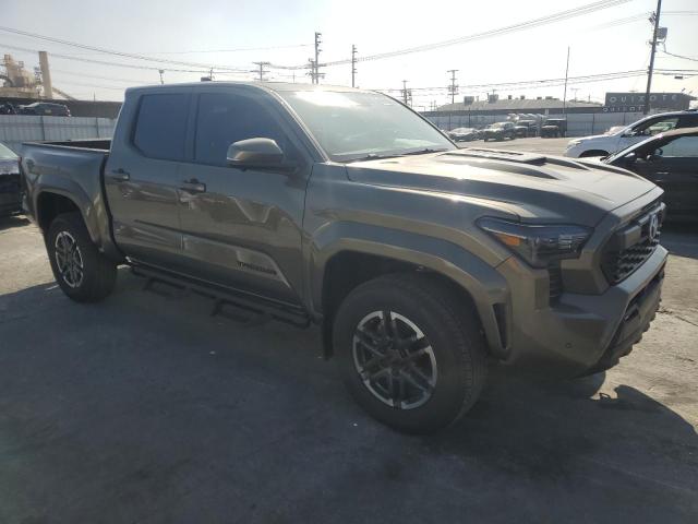 3TMLB5JN7RM024515 - 2024 TOYOTA TACOMA DOUBLE CAB Gris photo 4
