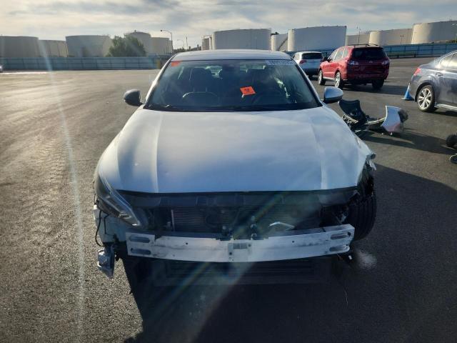 1N4BL4EV5KC129838 - 2019 NISSAN ALTIMA SL Күміс фото 5