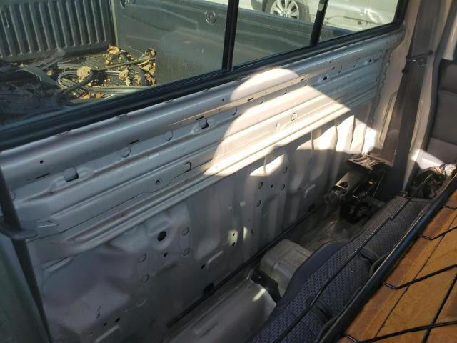 1N6SD11S9TC361665 - 1996 NISSAN TRUCK BASE ვერცხლისფერი ფოტო 10