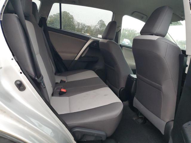 2T3ZFREV1FW216958 - 2015 TOYOTA RAV4 LE SILVER photo 11