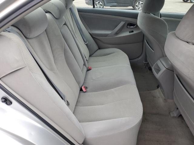 4T1BE46K39U297695 - 2009 TOYOTA CAMRY BASE SILVER photo 10