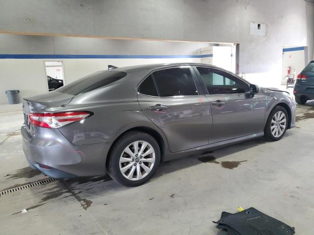 4T1C11AK0LU870842 - 2020 TOYOTA CAMRY LE 石墨色 照片 3