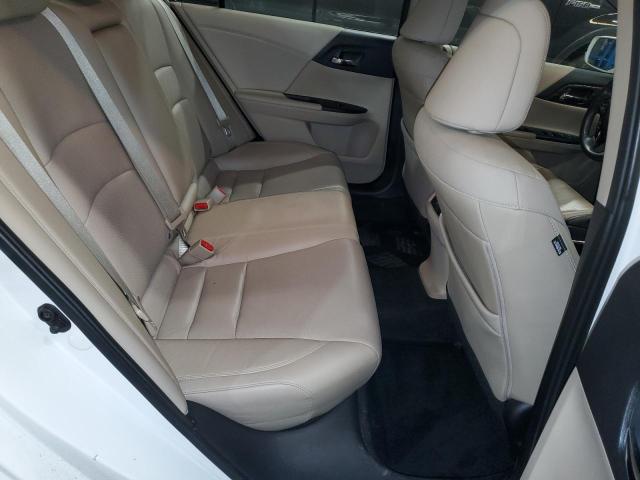 1HGCR3F02GA002379 - 2016 HONDA ACCORD EXL WHITE photo 10