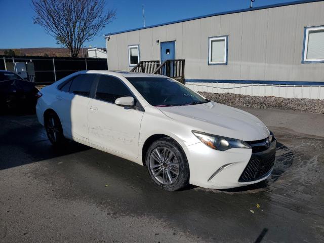 4T1BF1FK9FU020315 - 2015 TOYOTA CAMRY LE WHITE photo 4