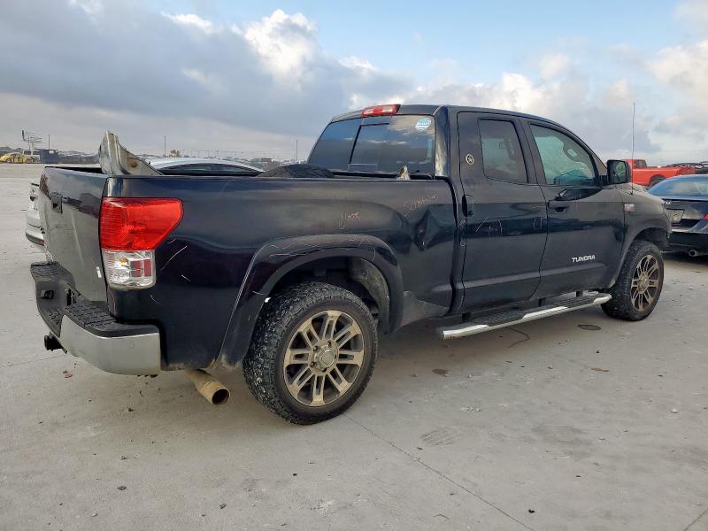 5TFRY5F19CX130240 - 2012 TOYOTA TUNDRA DOUBLE CAB SR5 BLACK photo 3