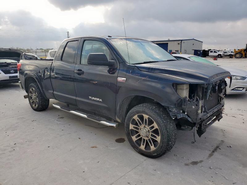 5TFRY5F19CX130240 - 2012 TOYOTA TUNDRA DOUBLE CAB SR5 BLACK photo 4