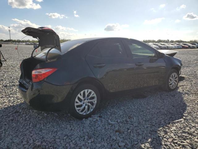 5YFBURHE3JP742689 - 2018 TOYOTA COROLLA L BLACK photo 3