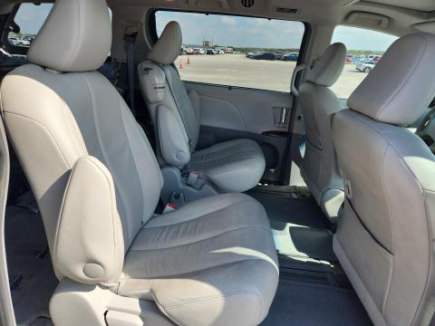 5TDYK3DC1CS264901 - 2012 TOYOTA SIENNA XLE 白色 照片 11