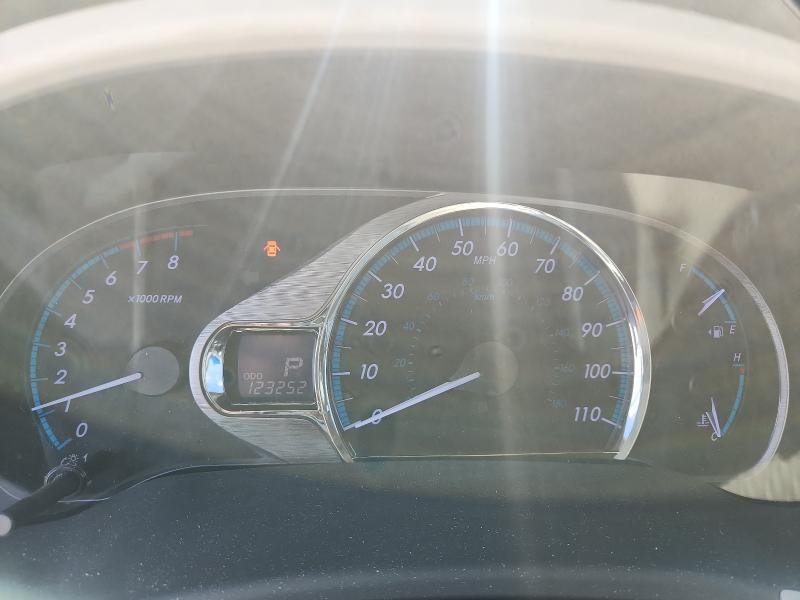 5TDYK3DC1CS264901 - 2012 TOYOTA SIENNA XLE 白色 照片 9