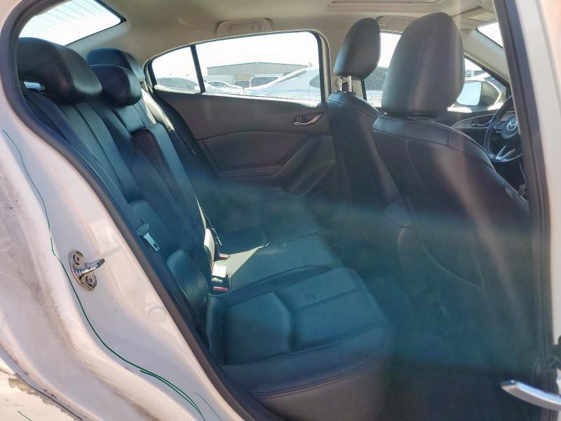 3MZBN1V33JM245731 - 2018 MAZDA 3 TOURING WHITE photo 10