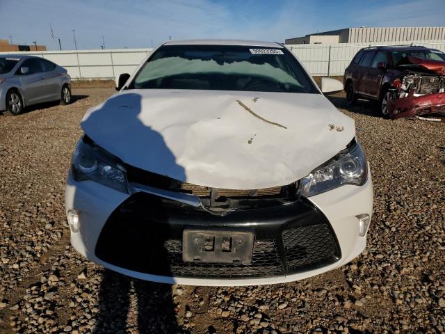 4T1BF1FK3GU215098 - 2016 TOYOTA CAMRY LE WHITE photo 5