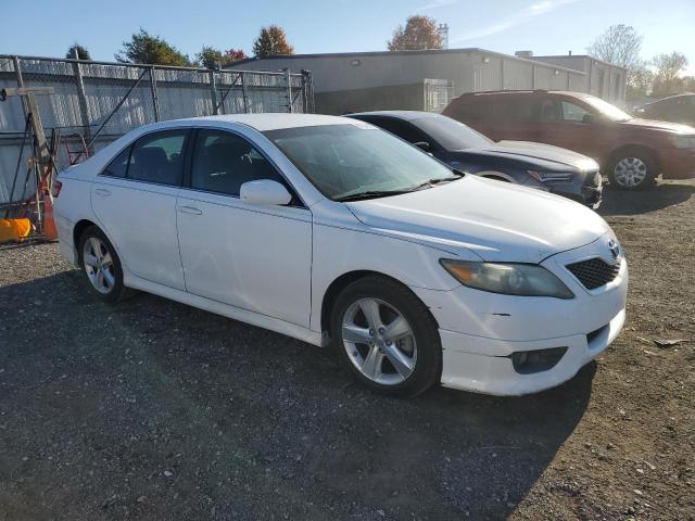 4T1BF3EK6BU729632 - 2011 TOYOTA CAMRY BASE WHITE photo 4