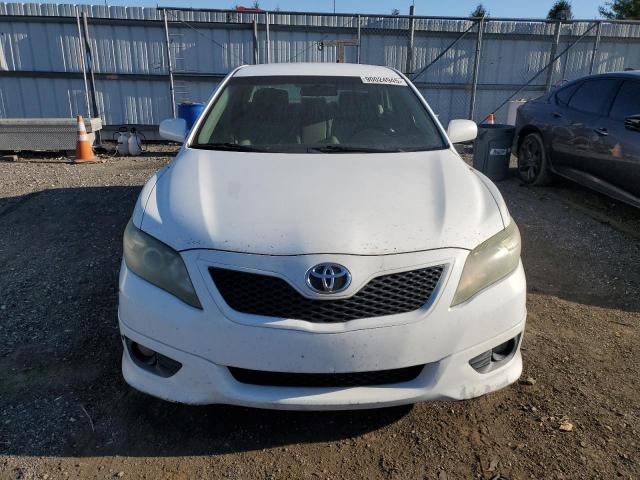 4T1BF3EK6BU729632 - 2011 TOYOTA CAMRY BASE WHITE photo 5