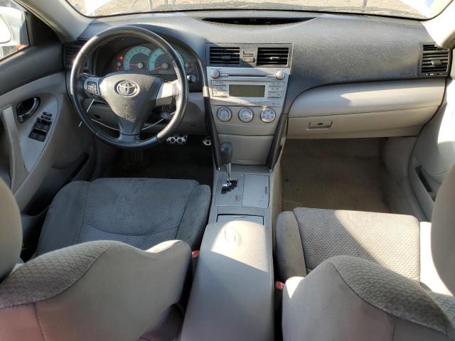 4T1BF3EK6BU729632 - 2011 TOYOTA CAMRY BASE WHITE photo 8